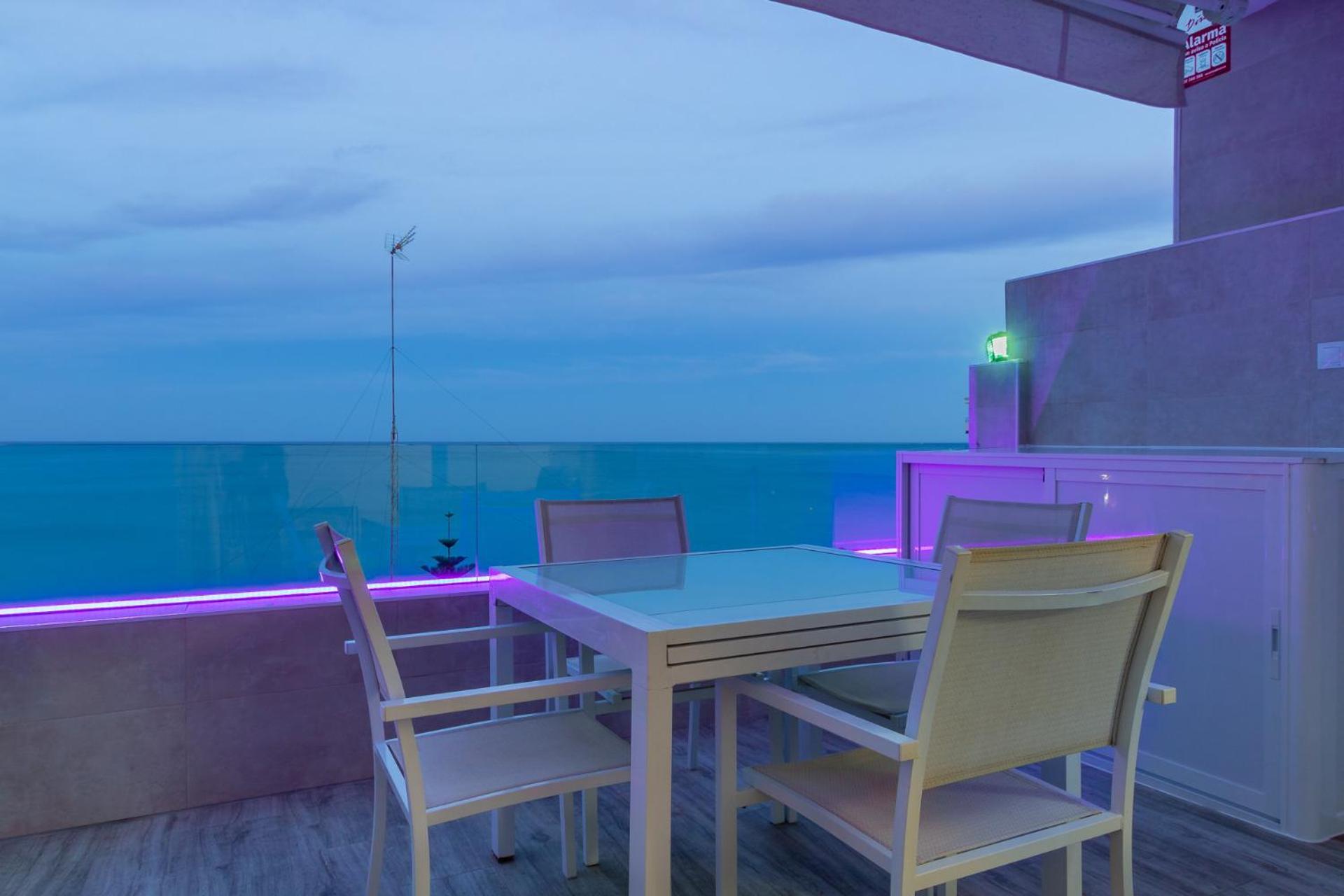 Increíble Terraza Vista Al Mar, Wifi Y Parking
